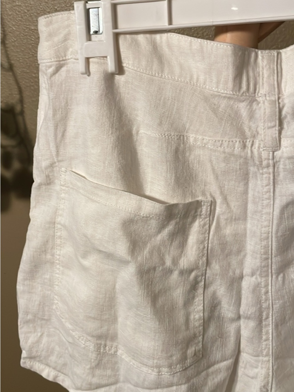 NWT Free People Linen shorts in Clean Ivory - Picture 5 of 6